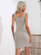Scoop Neck Sleeveless Bodycon Dress - Delanoir