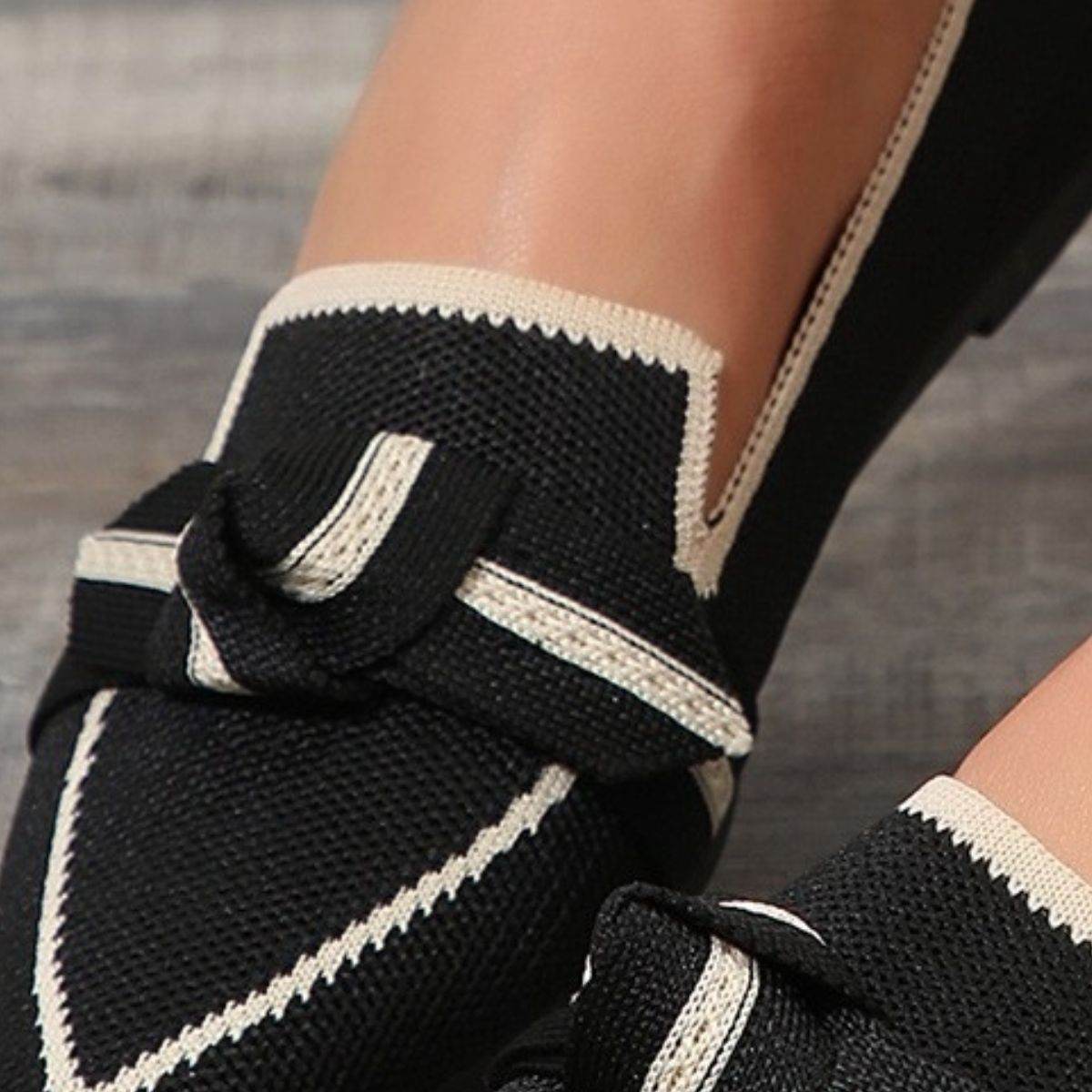 Bow Contrast Trim Point Toe Loafers - Delanoir