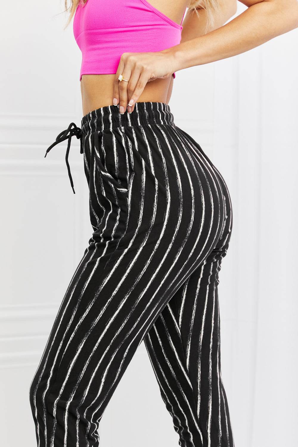 Leggings Depot Stay In Full Size Joggers - Delanoir