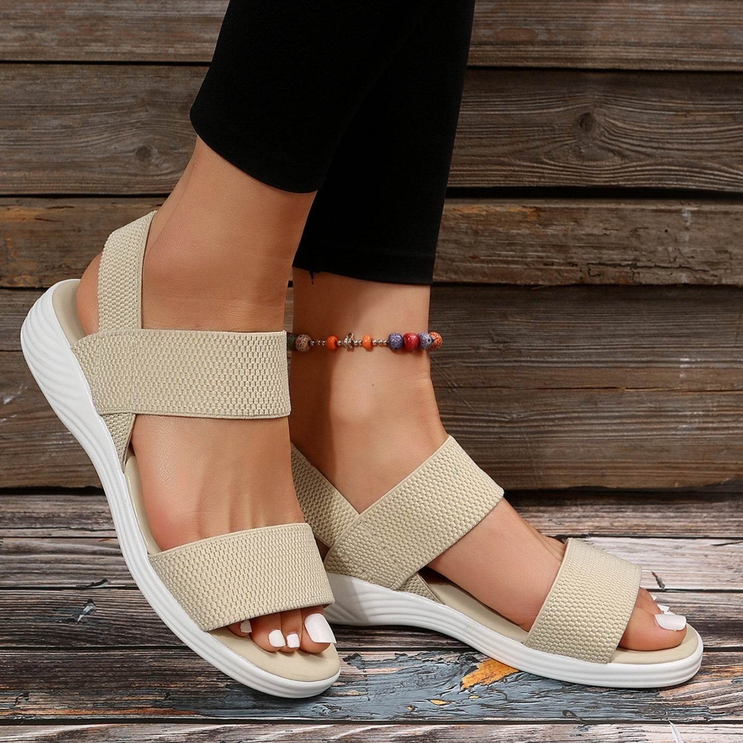 Rubber Open Toe Low Heel Sandals - Delanoir