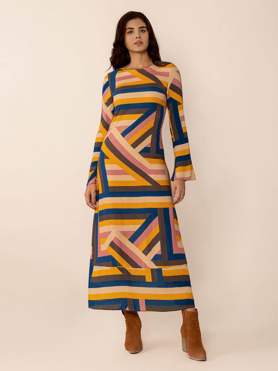 Contrast Round Neck Flare Sleeve Midi Dress - Delanoir