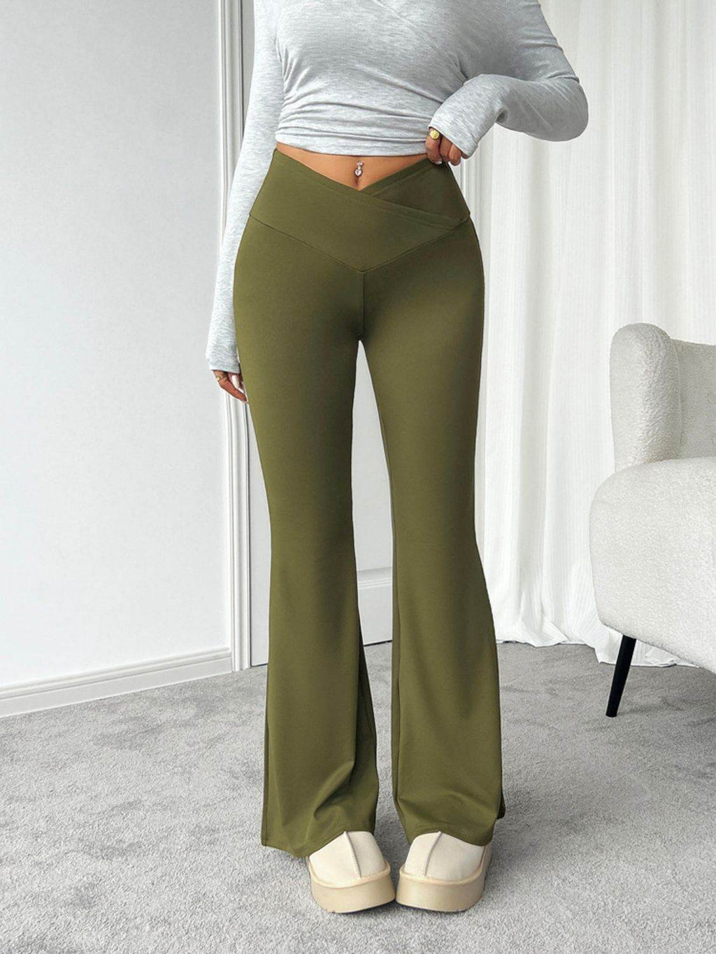 Devine Highly Stretchy Bootcut Pants - Delanoir