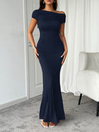 Devine Ruched Single Shoulder Short Sleeve Maxi Dress - Delanoir