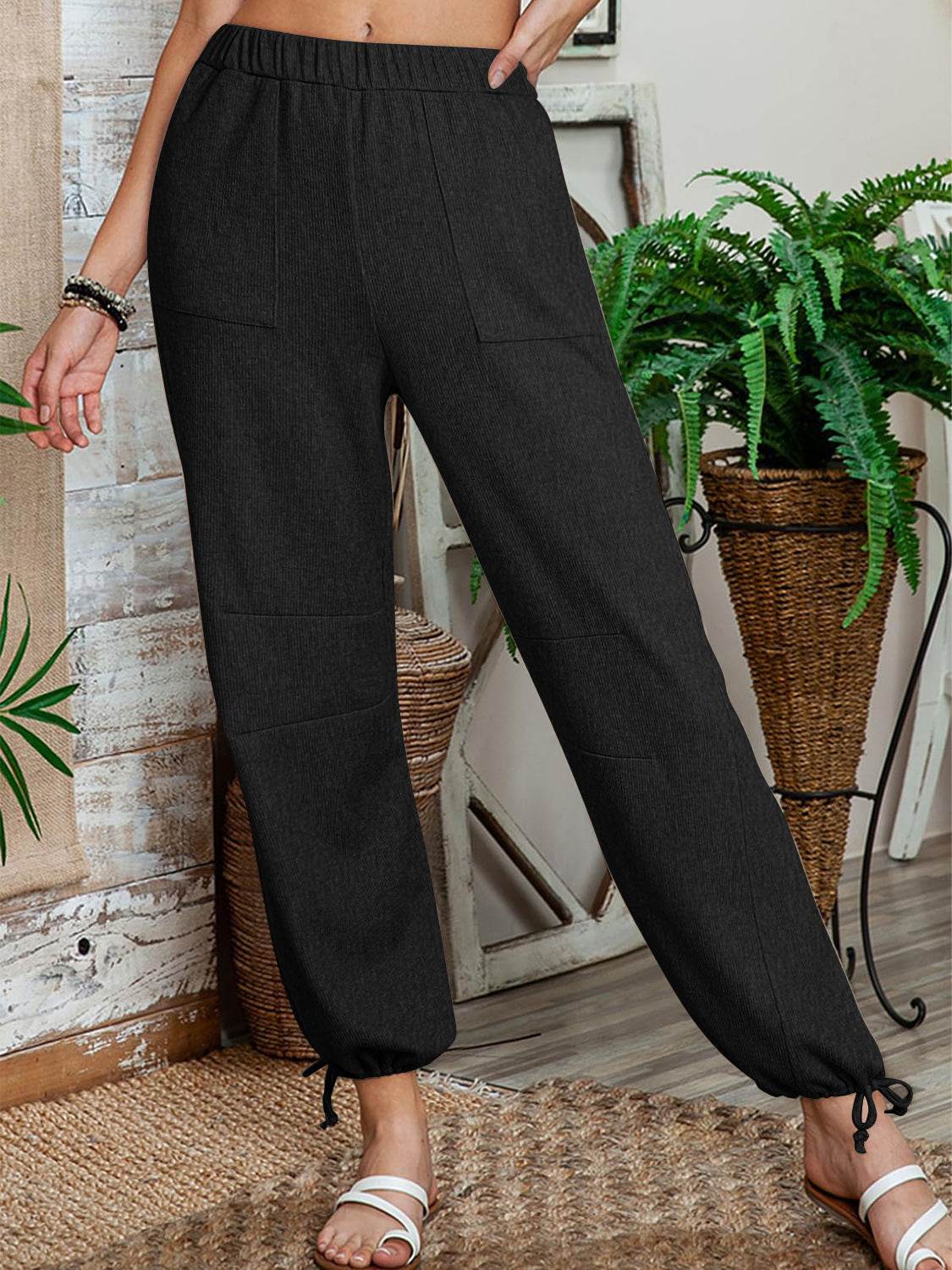 Drawstring Elastic Waist Joggers - Delanoir