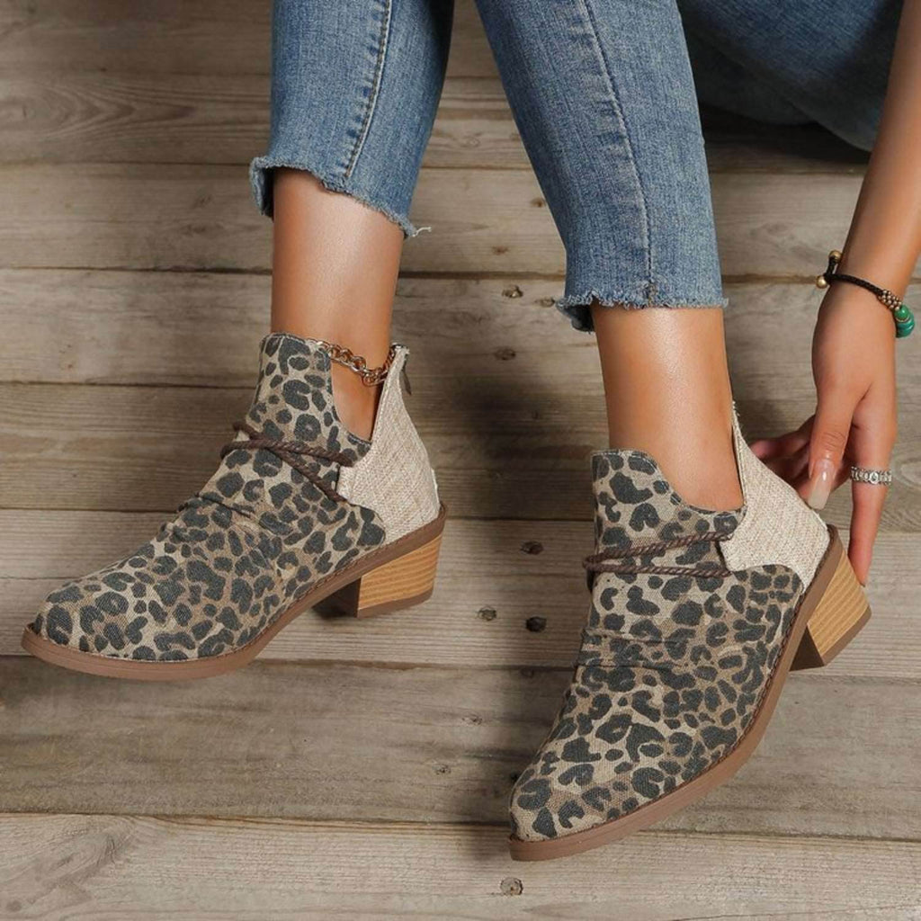 Contrast Canvas Low Heel Boots - Delanoir
