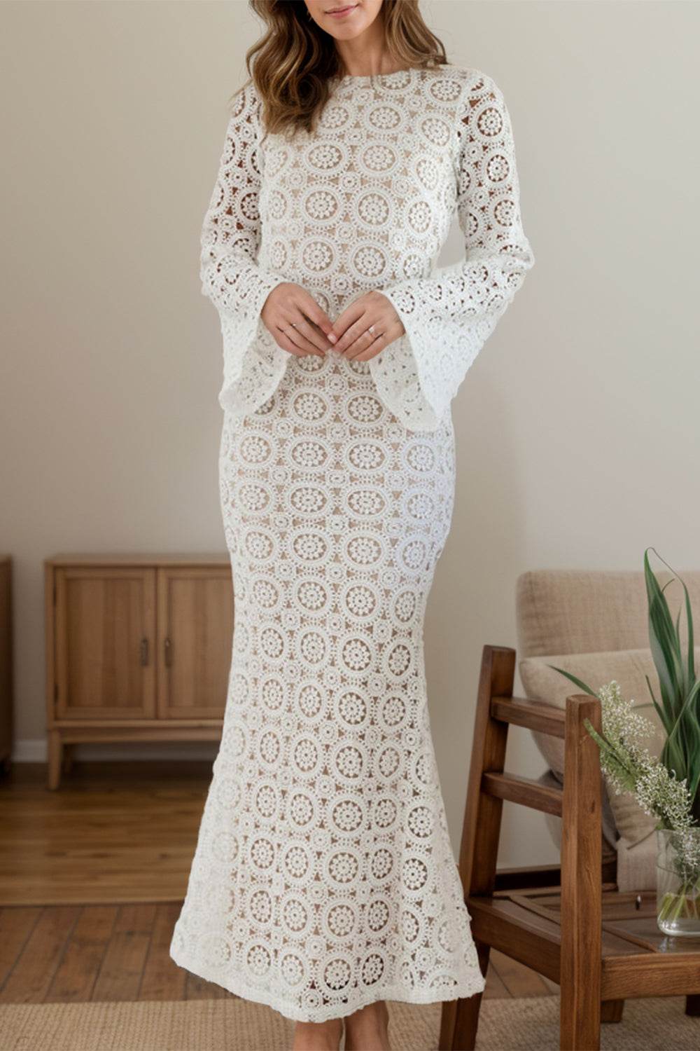 Lace Backless Round Neck Flare Sleeve Dress - Delanoir