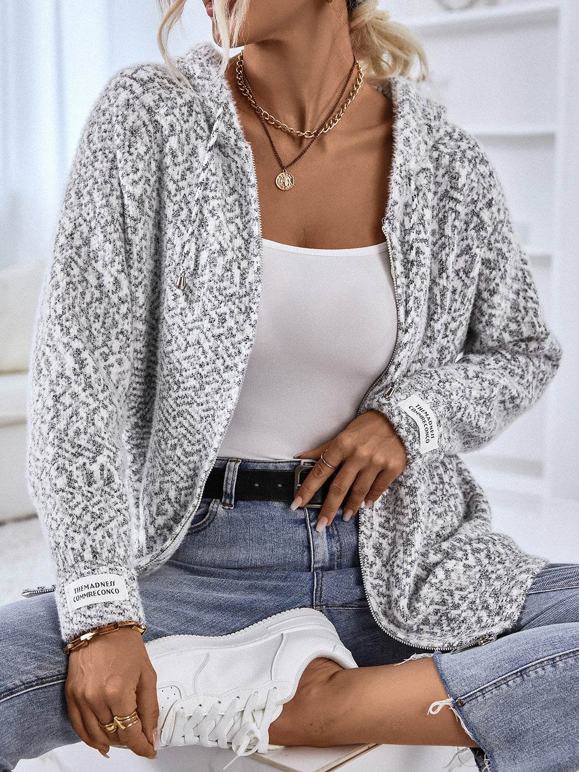 Zip-Up Hooded Sweater - Delanoir