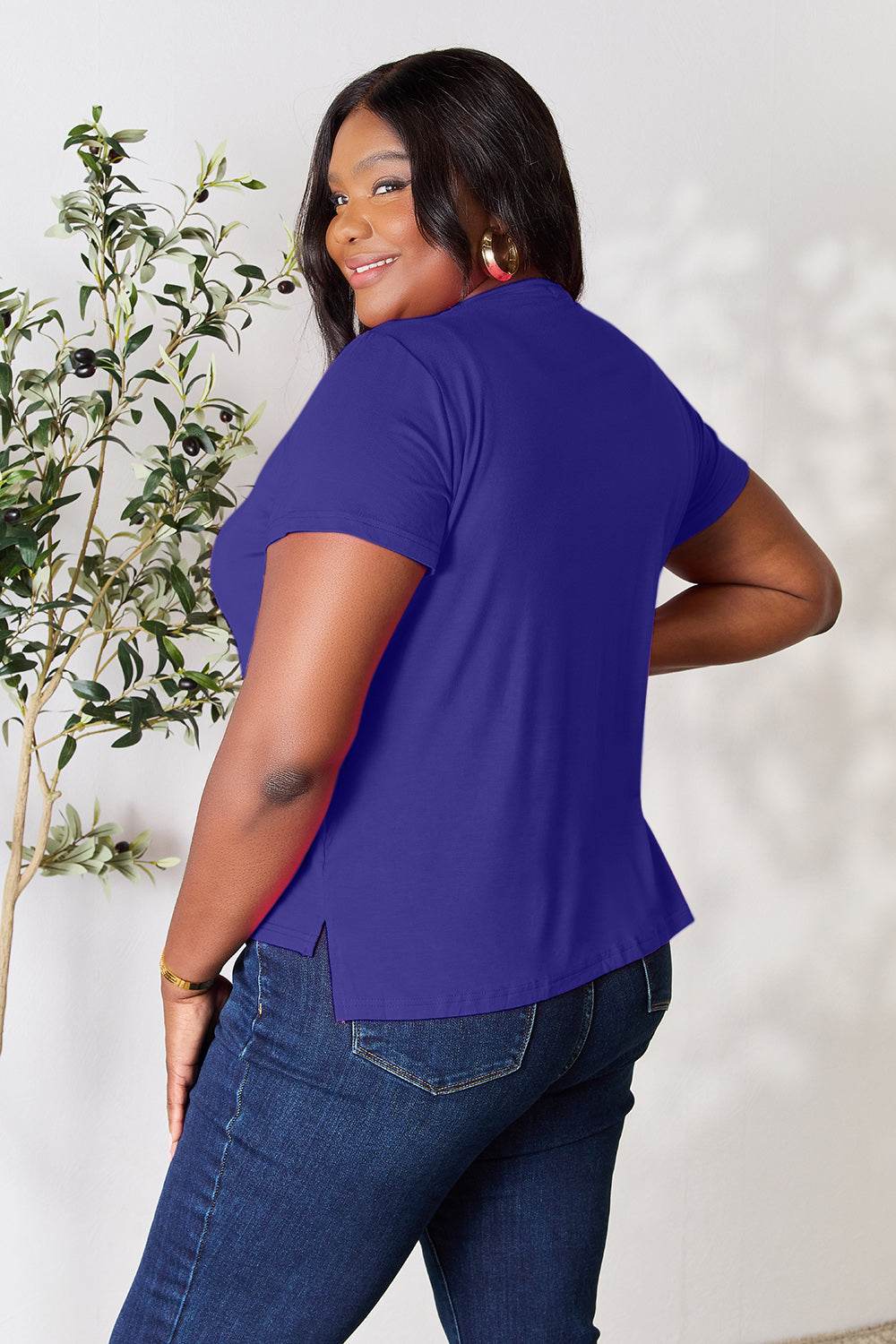 Basic Bae Full Size Round Neck Short Sleeve T-Shirt - Delanoir