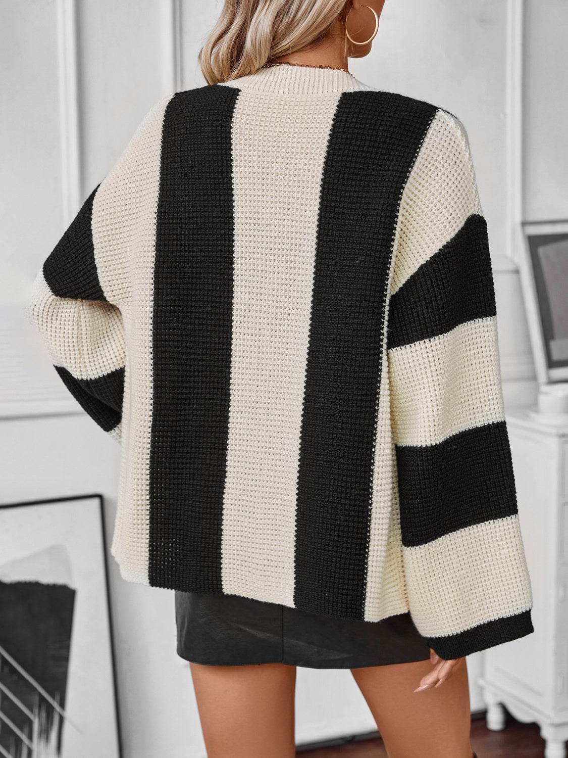 Waffle-Knit V-Neck Striped Long Sleeve Cardigan - Delanoir