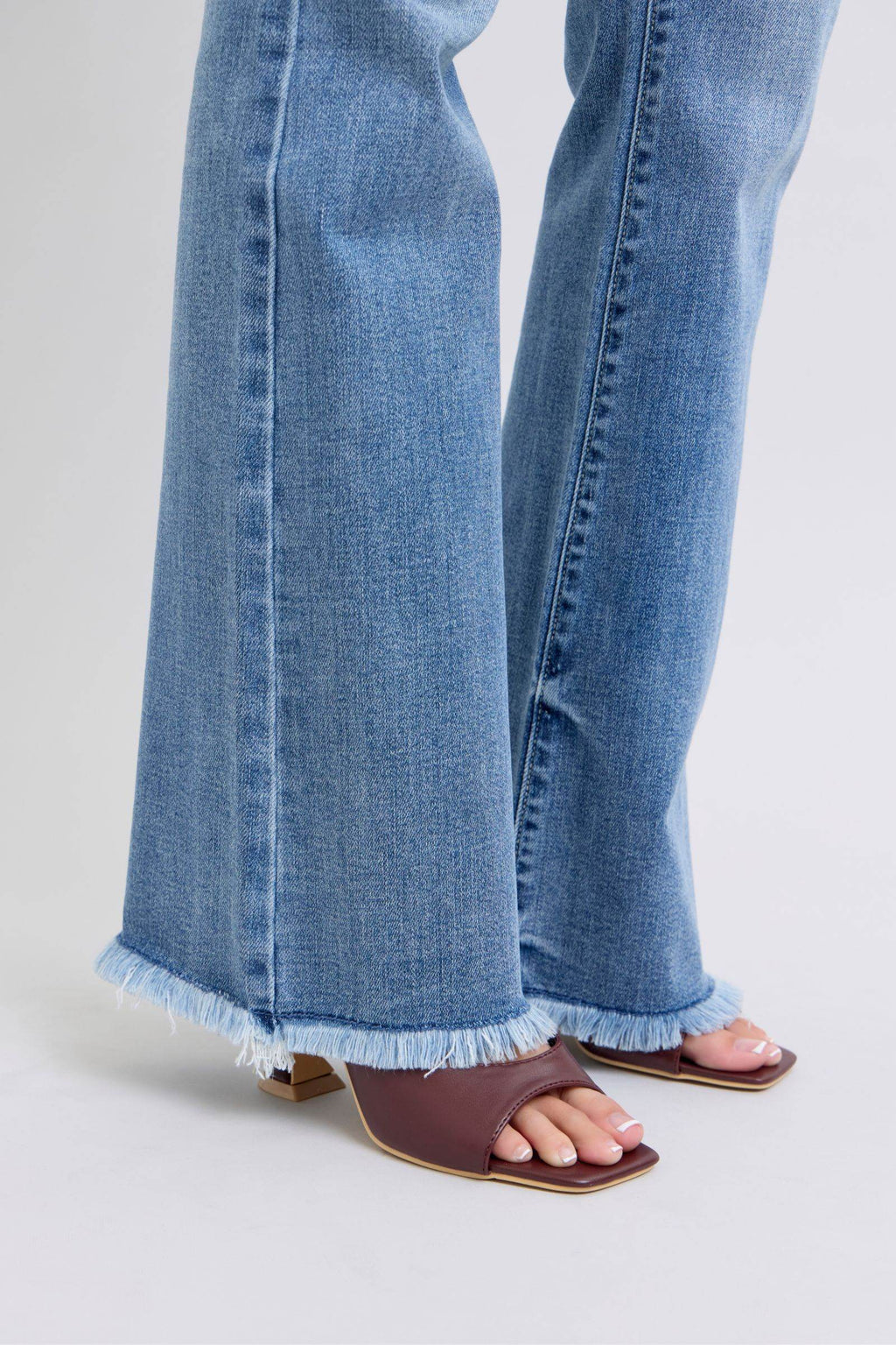 Judy Blue Full Size Raw Hem High Rise Bootcut Jeans - Delanoir
