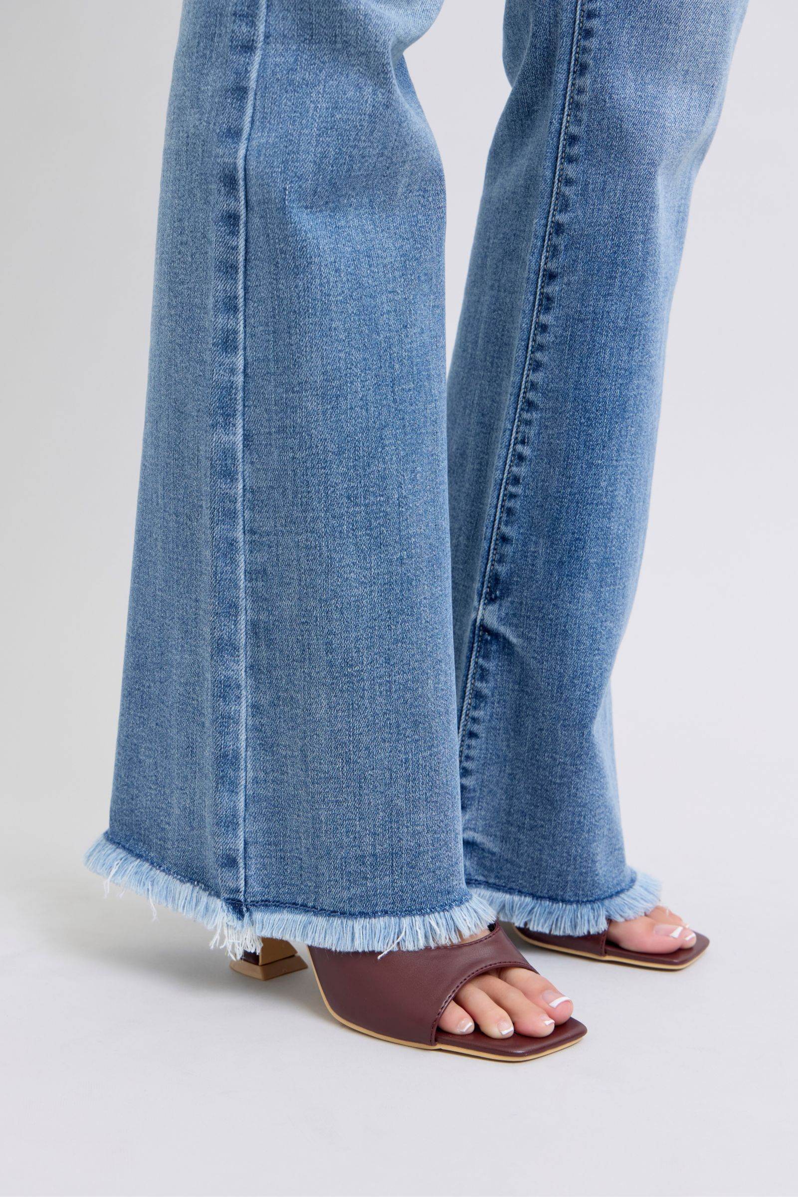 Judy Blue Full Size Raw Hem High Rise Bootcut Jeans - Delanoir