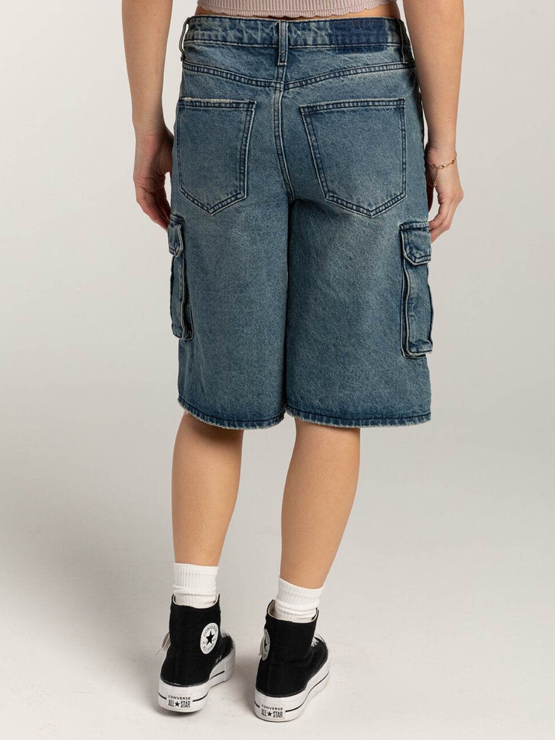 Mid-Rise Waist Denim Shorts with Pockets - Delanoir