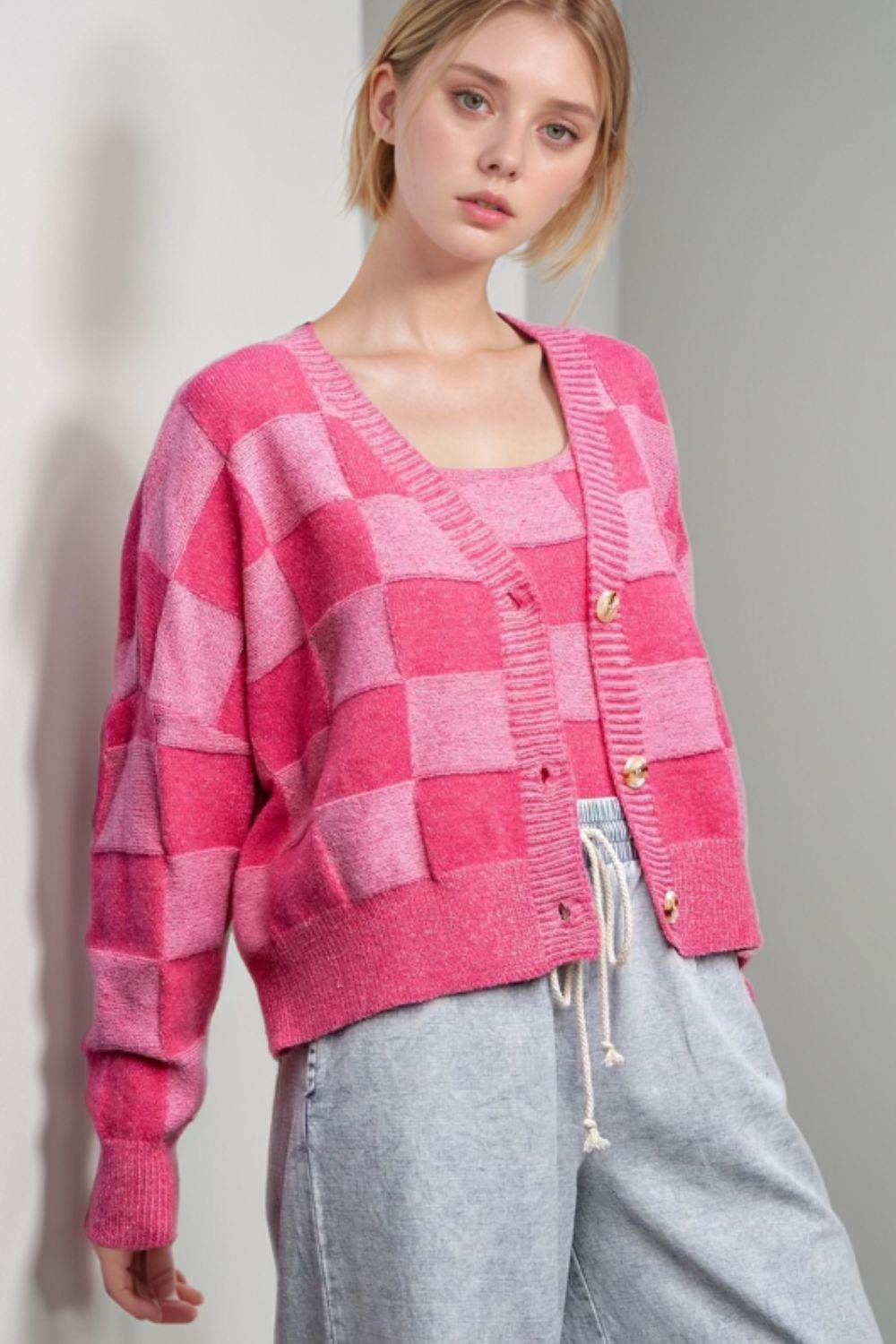 Checkered V-Neck Long Sleeve Cardigan - Delanoir