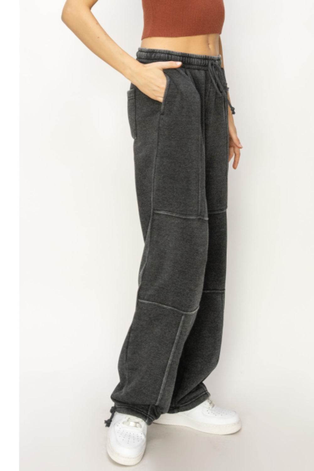 HYFVE Stitched Design Drawstring Sweatpants - Delanoir