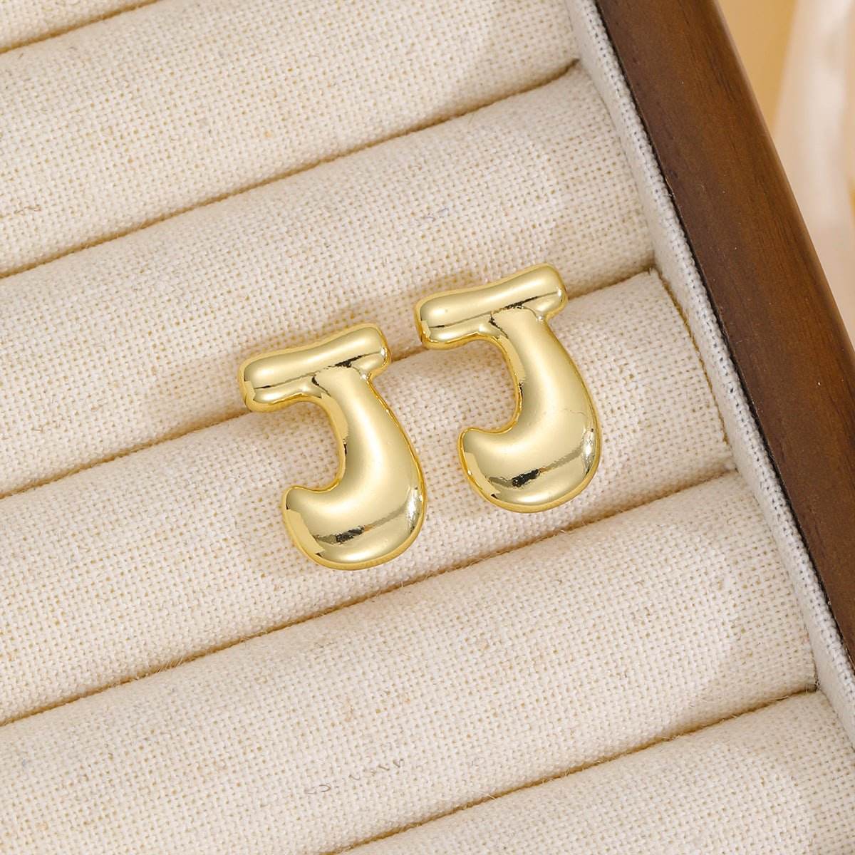 18K Gold-Plated Bubble Letter Stud Earrings - Delanoir