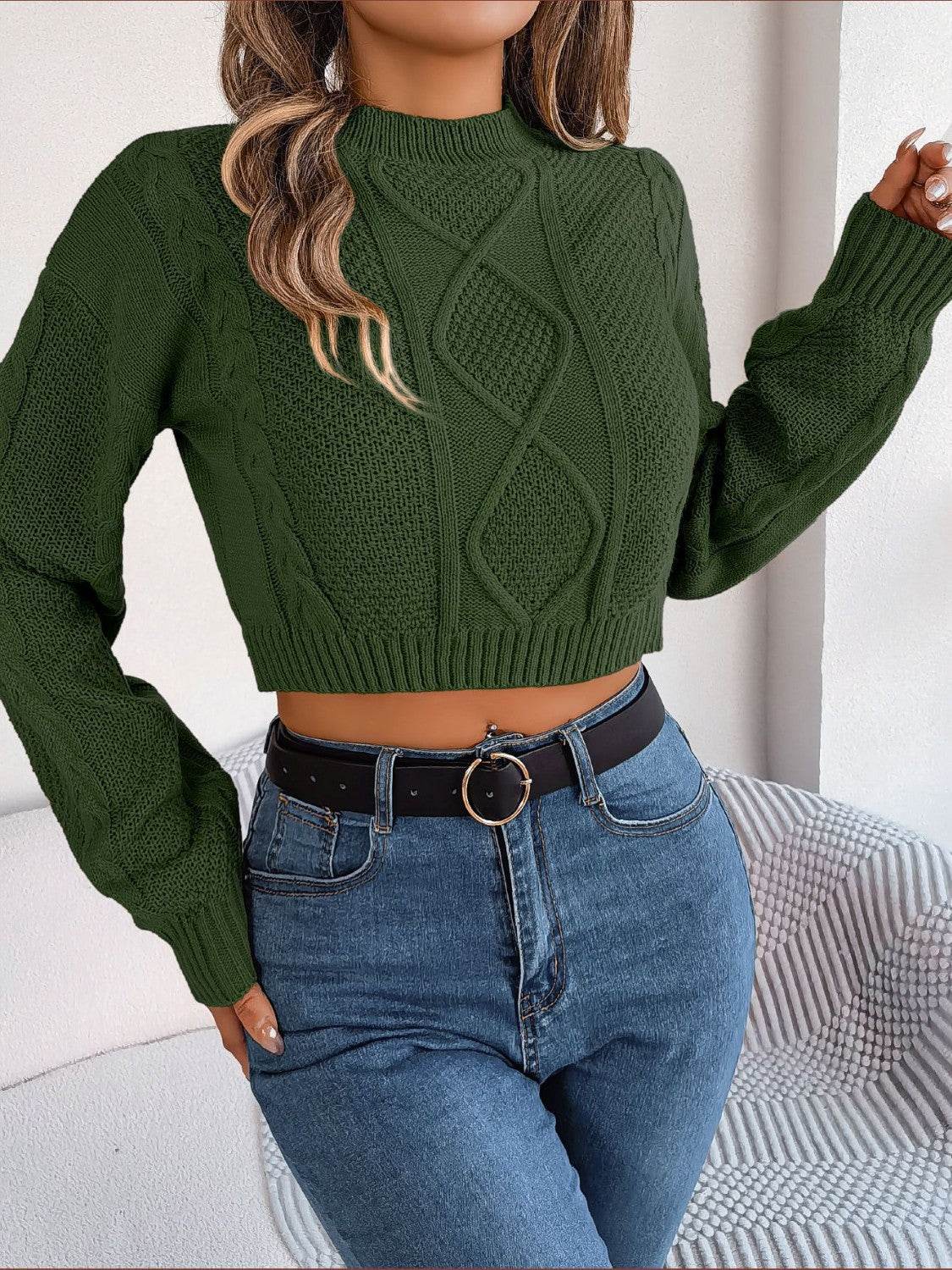 Cable-Knit Round Neck Cropped Sweater - Delanoir