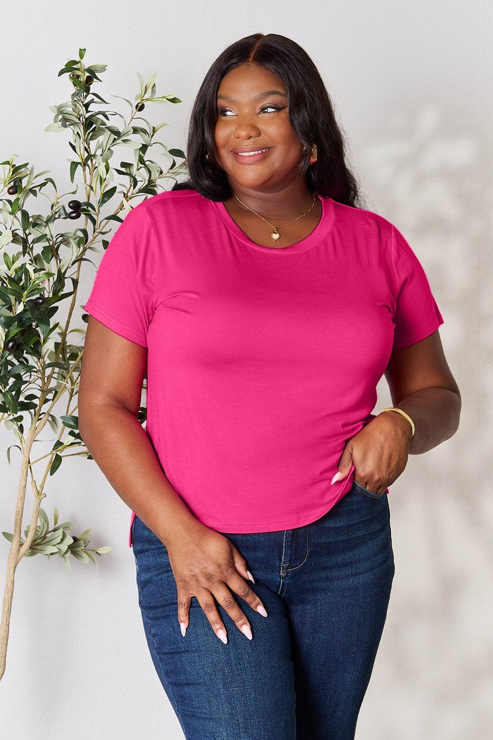 Basic Bae Full Size Round Neck Short Sleeve T-Shirt - Delanoir
