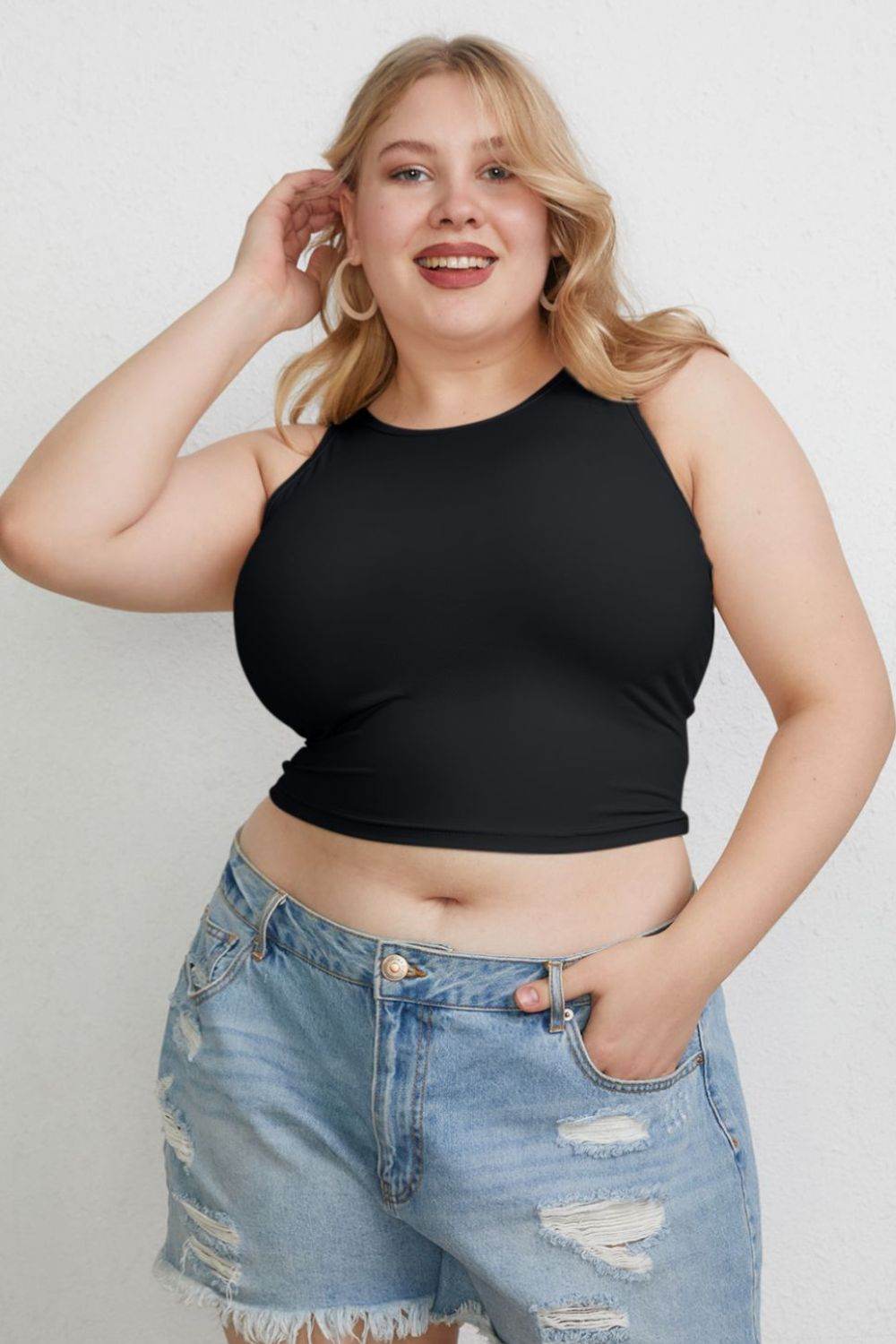 Basic Bae Full Size Round Neck Slim Tank - Delanoir