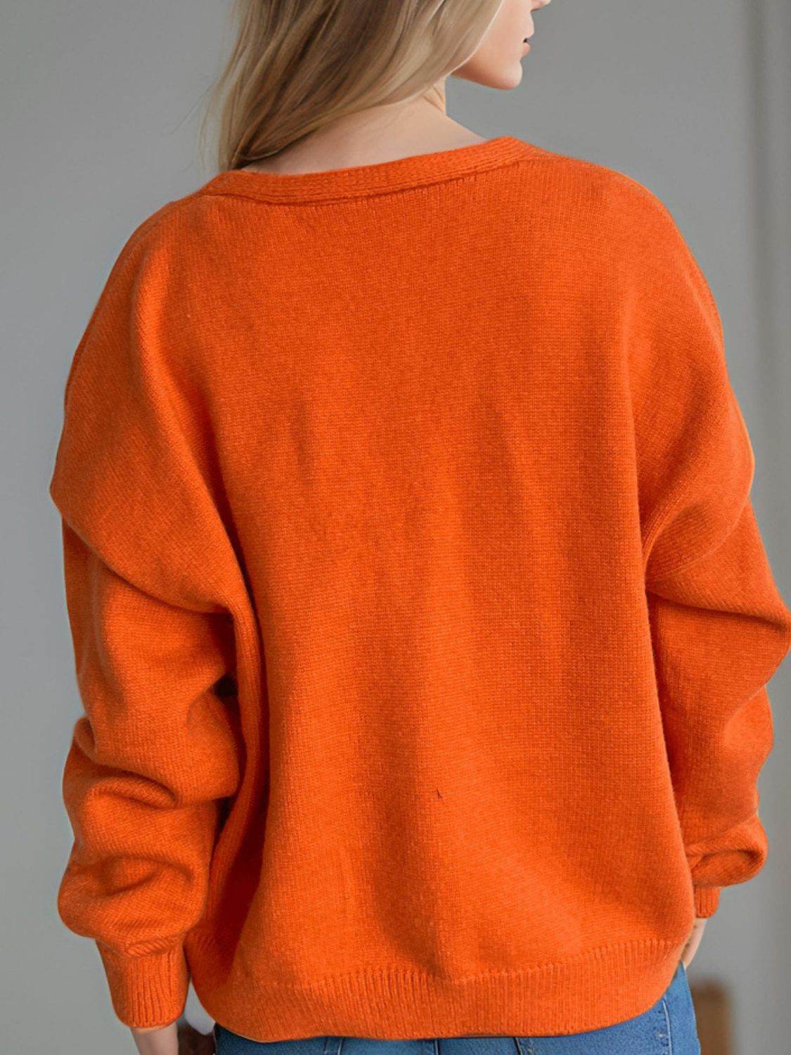 Daisy Button Up V-Neck Cardigan - Delanoir