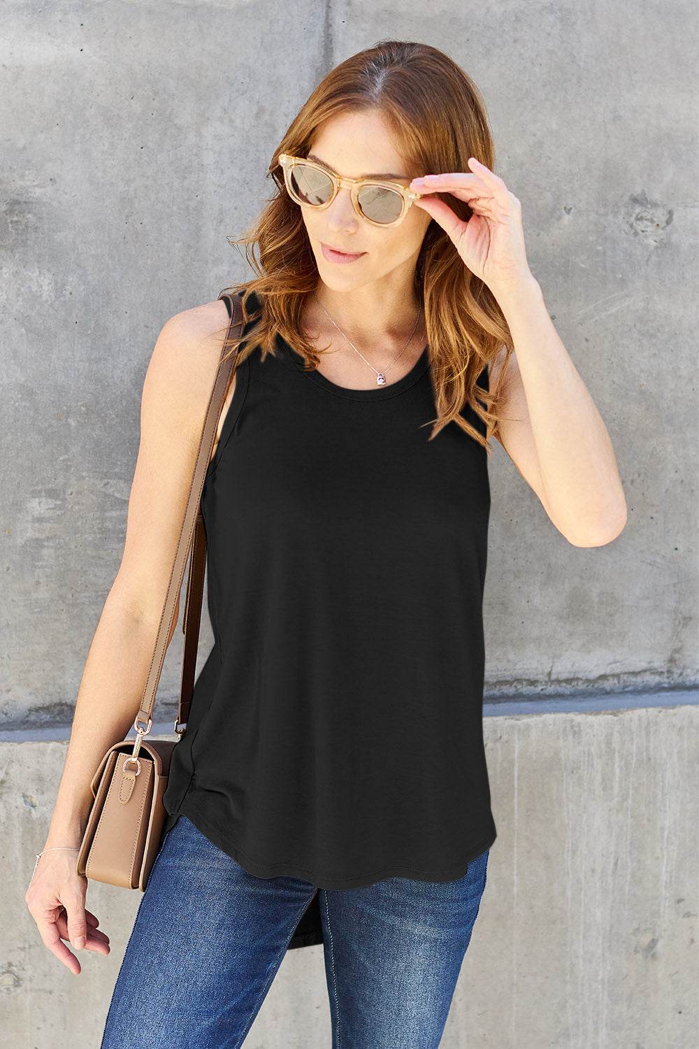 Basic Bae Full Size Round Neck Curved Hem Tank - Delanoir