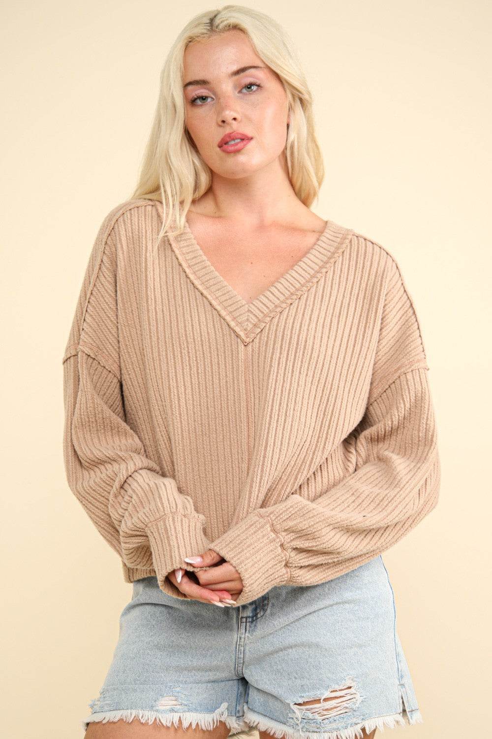 VERY J Exposed Seam V-Neck Ribbed Knit Top - Delanoir