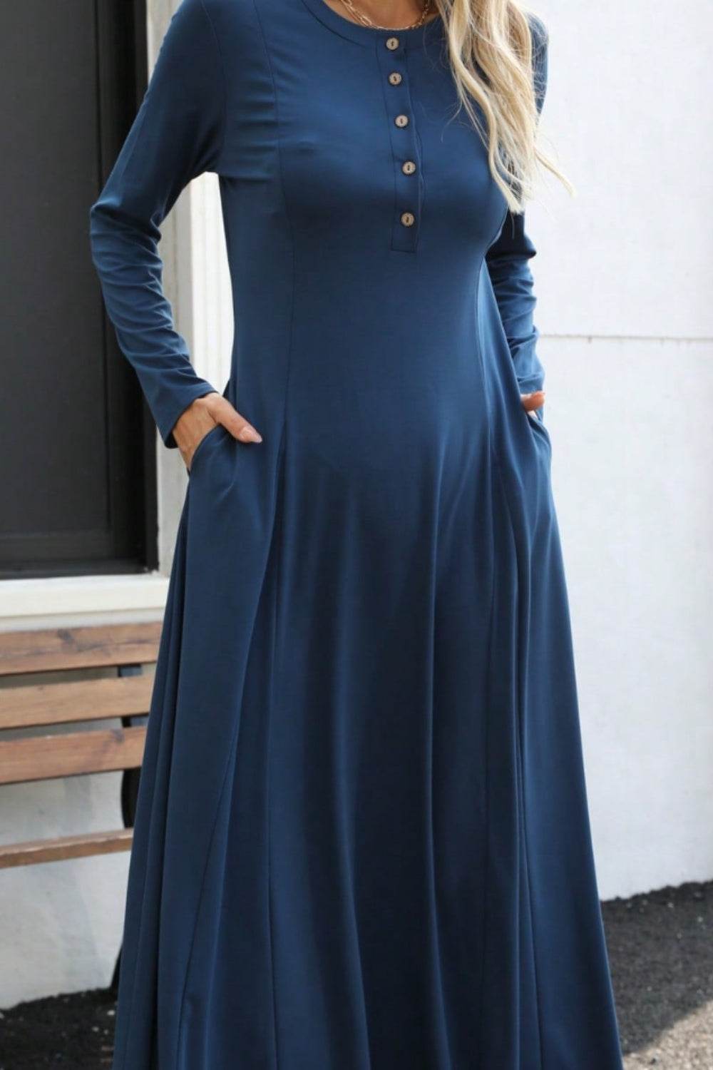 Round Neck Long Sleeve Maxi Dress with Pockets - Delanoir