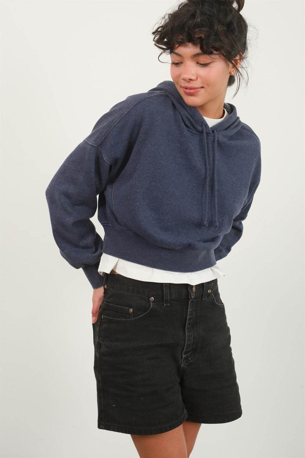 HYFVE Drop Shoulder Cropped Hoodie - Delanoir