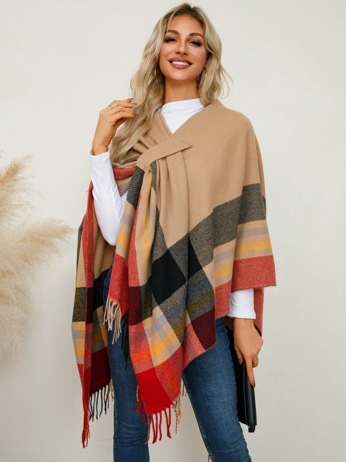 Fringe Contrast Plaid Poncho - Delanoir