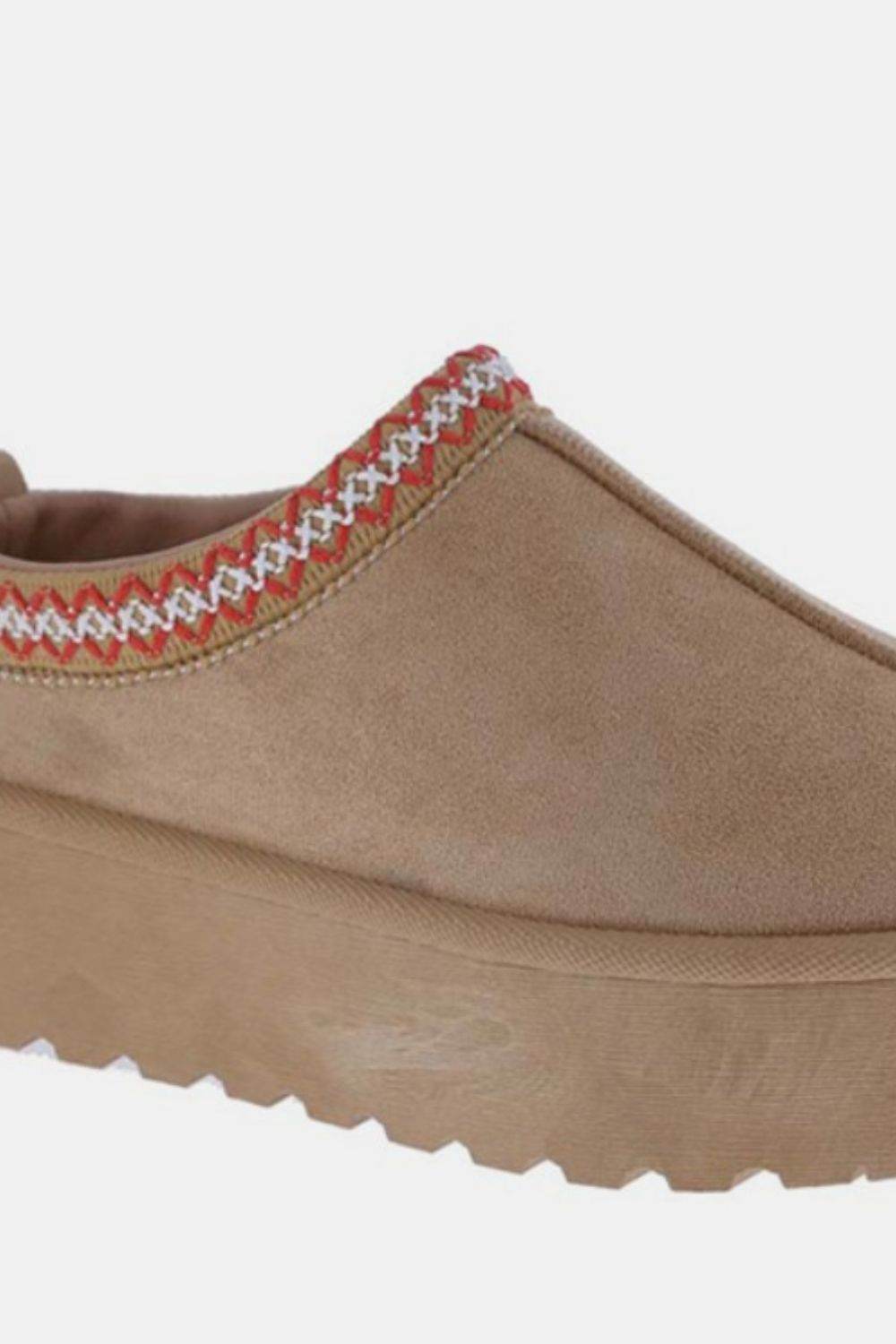 Weeboo Platform Embroidered Trim Slip-On Boots - Delanoir
