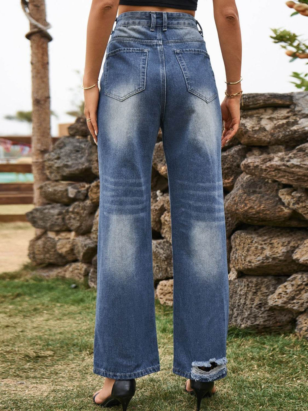 Distressed Jeans with Pockets - Delanoir