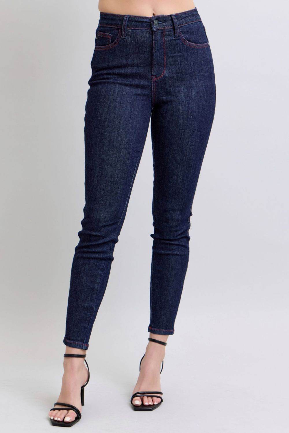 Judy Blue Full Size Heart Shaped Back Pockets Skinny Jeans - Delanoir