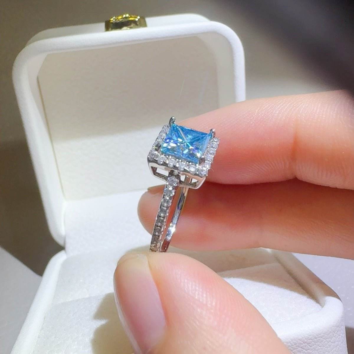 2 Carat Moissanite 925 Sterling Silver Square Shape Ring - Delanoir