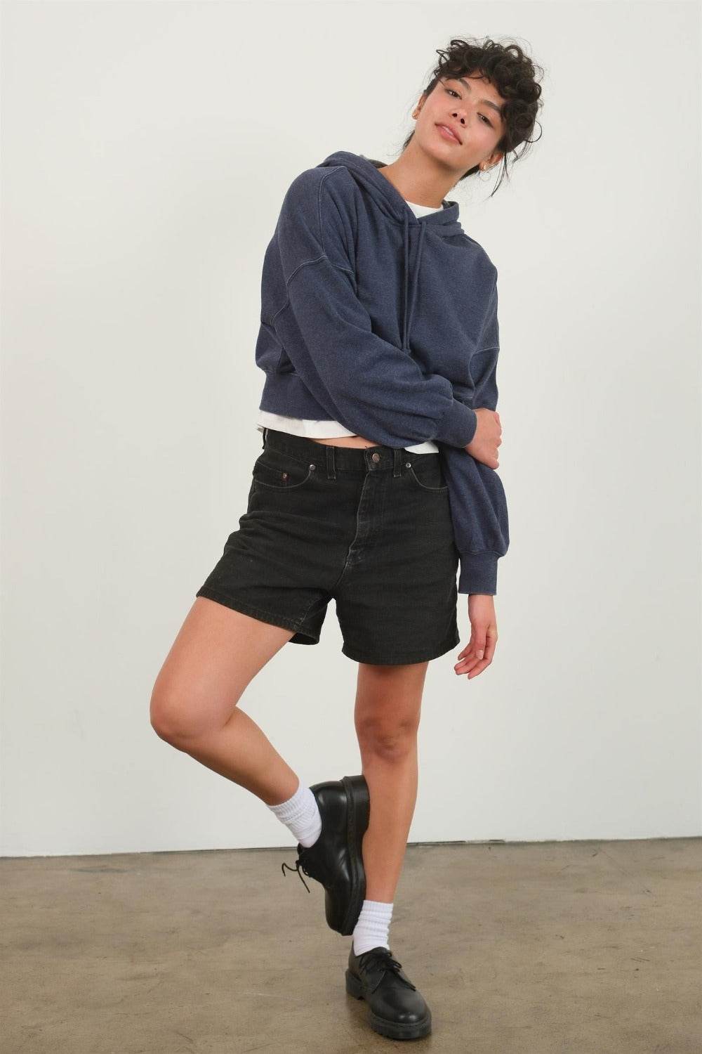 HYFVE Drop Shoulder Cropped Hoodie - Delanoir