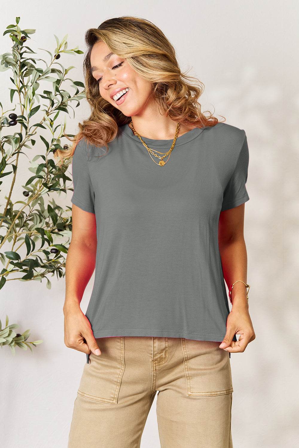Basic Bae Full Size Round Neck Short Sleeve T-Shirt - Delanoir