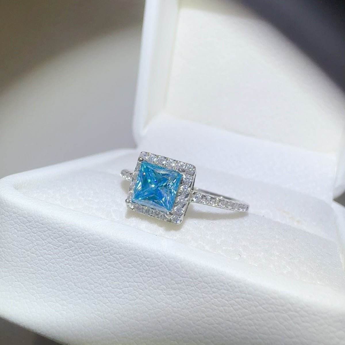 2 Carat Moissanite 925 Sterling Silver Square Shape Ring - Delanoir