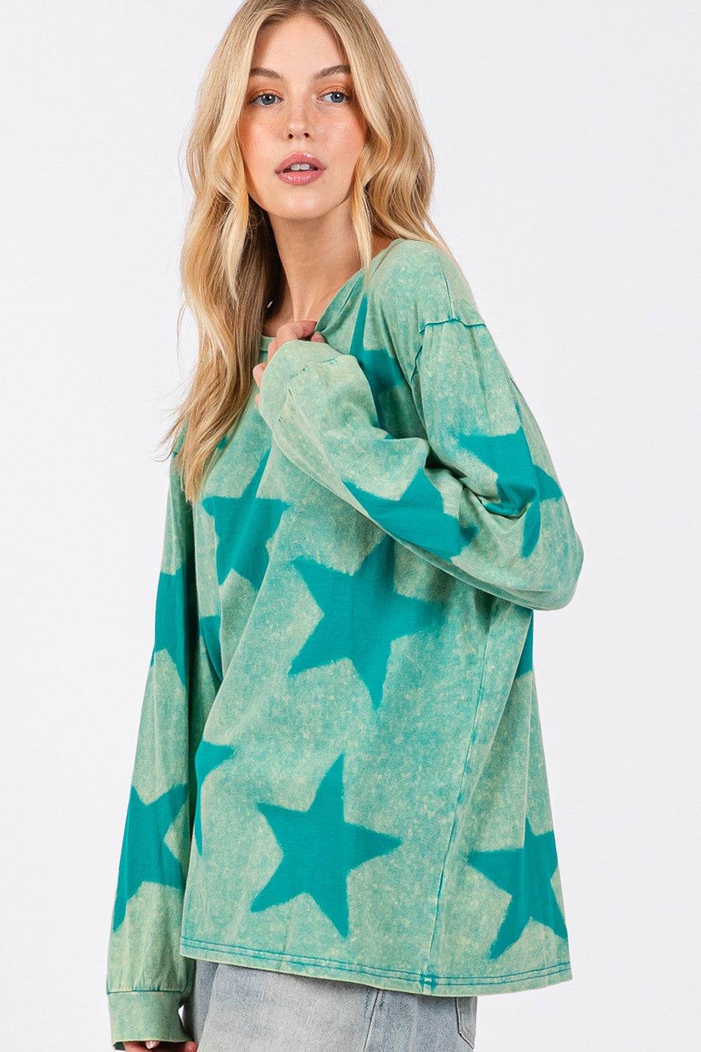 SAGE + FIG Mineral Wash Star Pattern T-Shirt - Delanoir