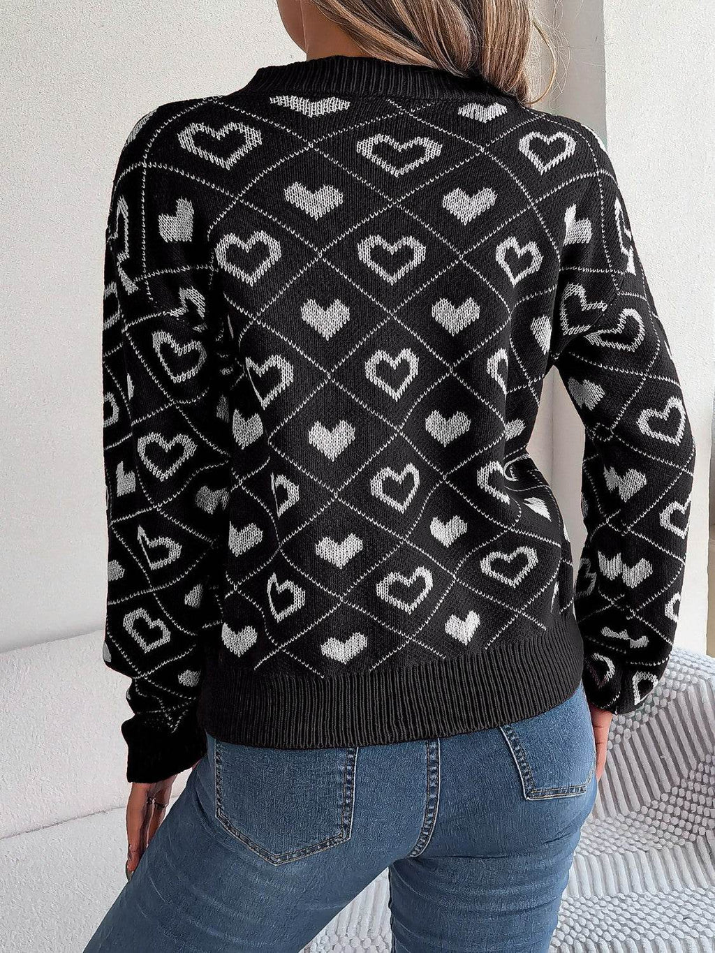 Heart Pattern V-Neck Long Sleeve Sweater - Delanoir