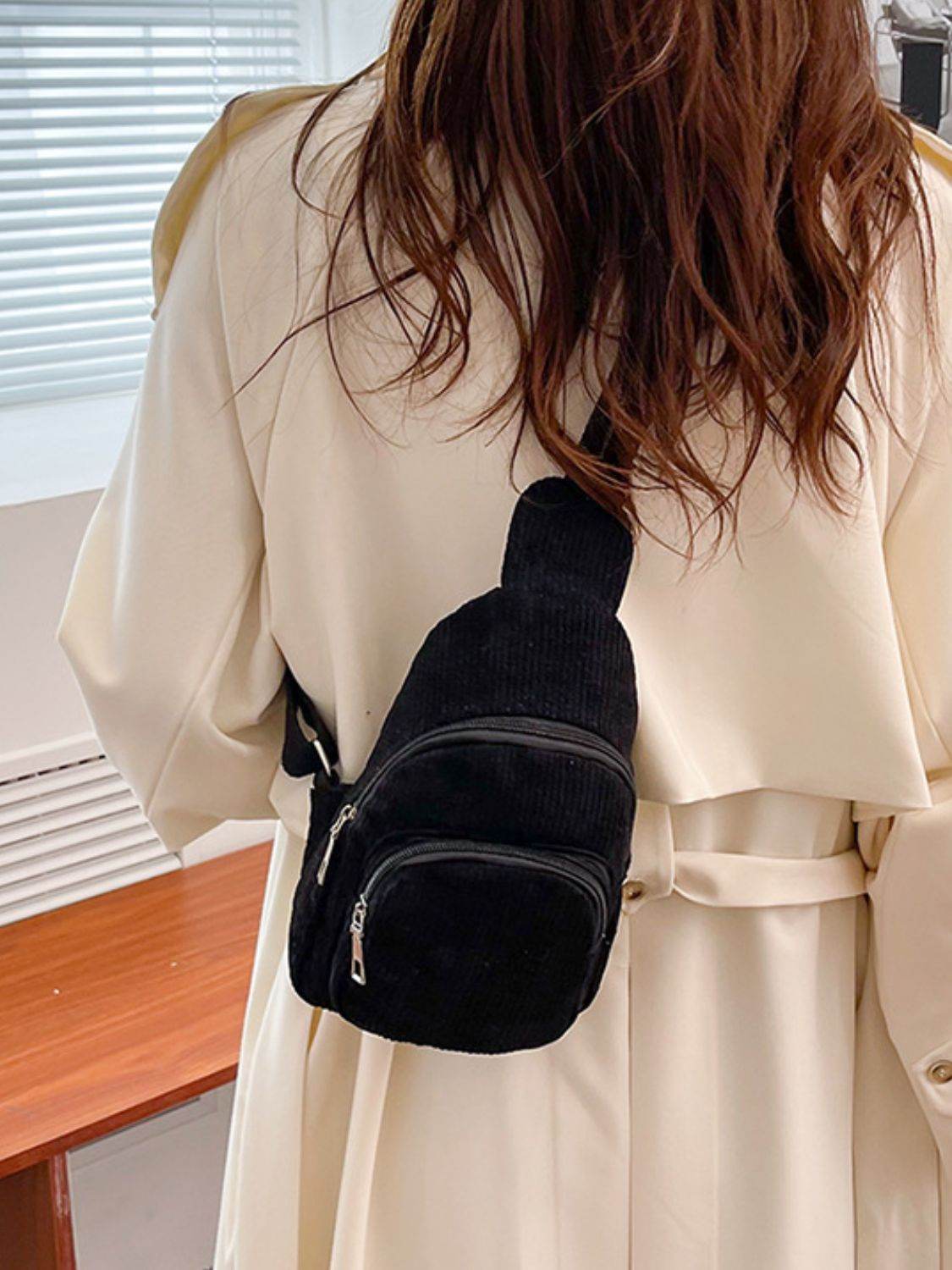 Corduroy Solid Color Crossbody Bag - Delanoir