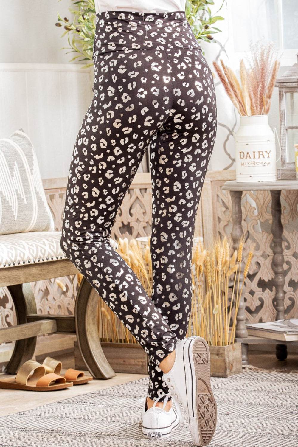 Heimish Full Size Leopard High Waist Leggings - Delanoir