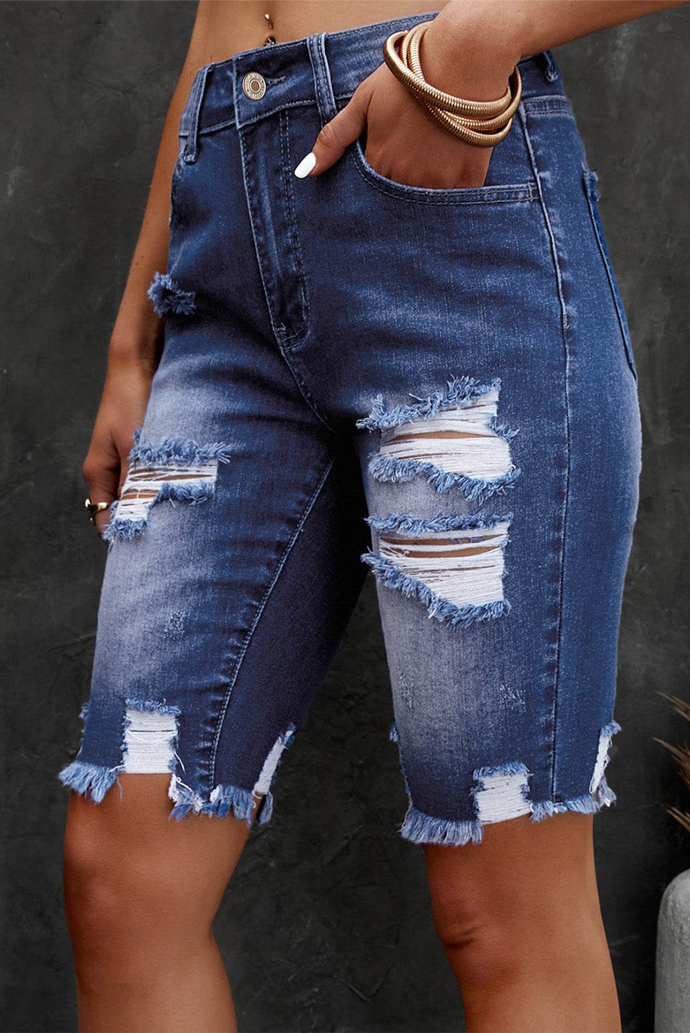 Distressed Frayed Hem Denim Bermuda Shorts - Delanoir