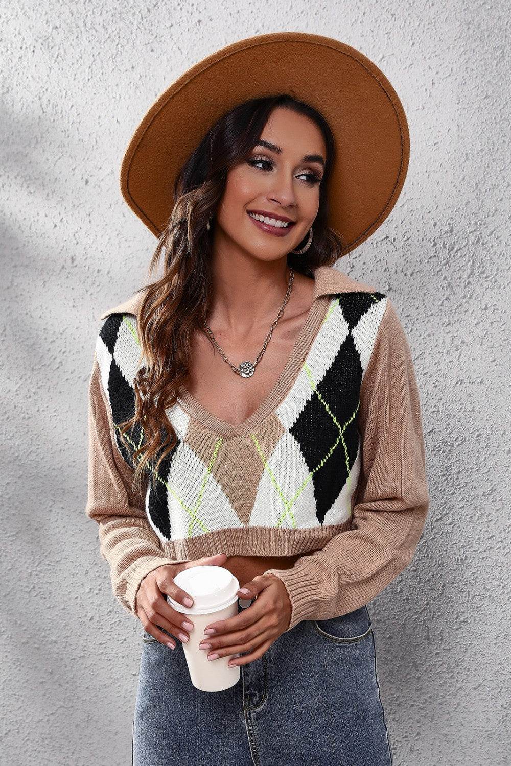 Geometric Long Sleeve Cropped Sweater - Delanoir