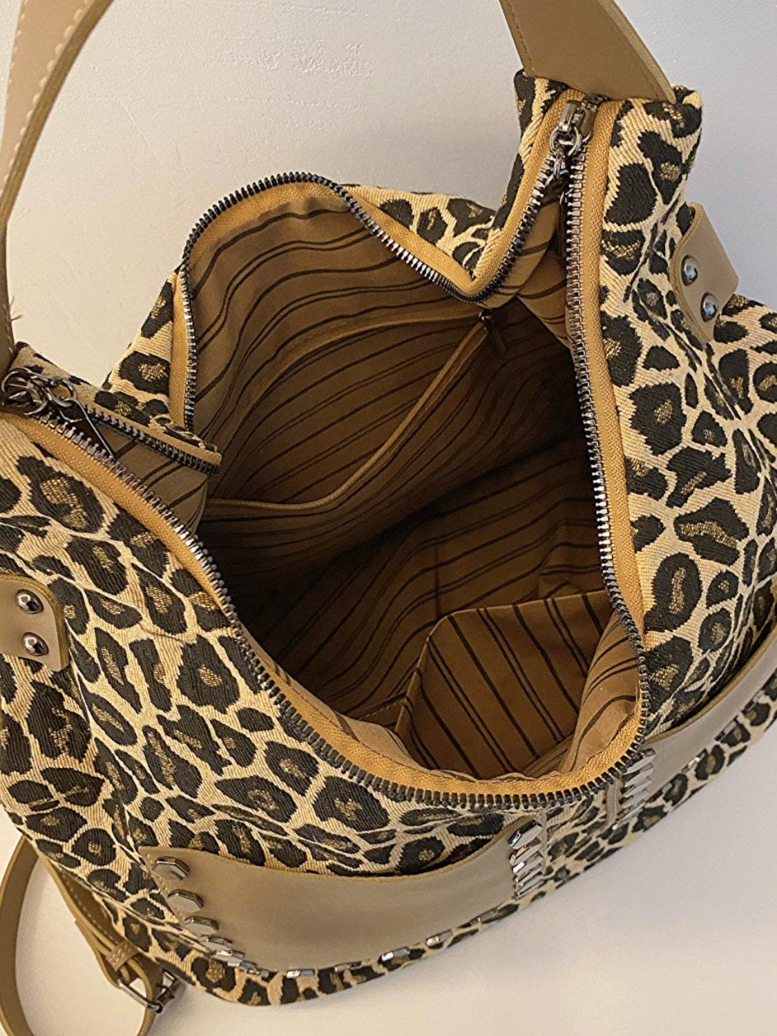 Leopard Polyester Shoulder Bag with Zippers - Delanoir