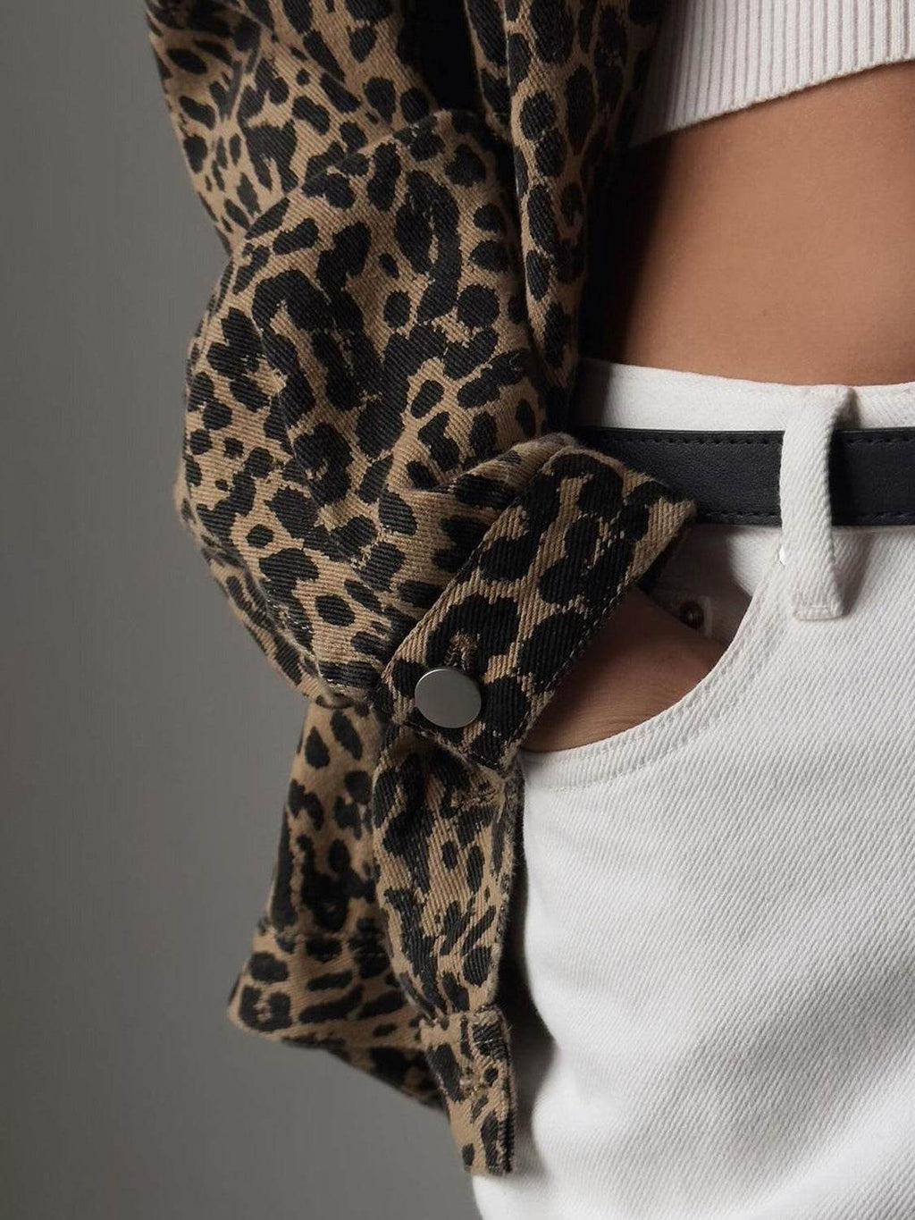 Leopard Button Up Long Sleeve Denim Top - Delanoir