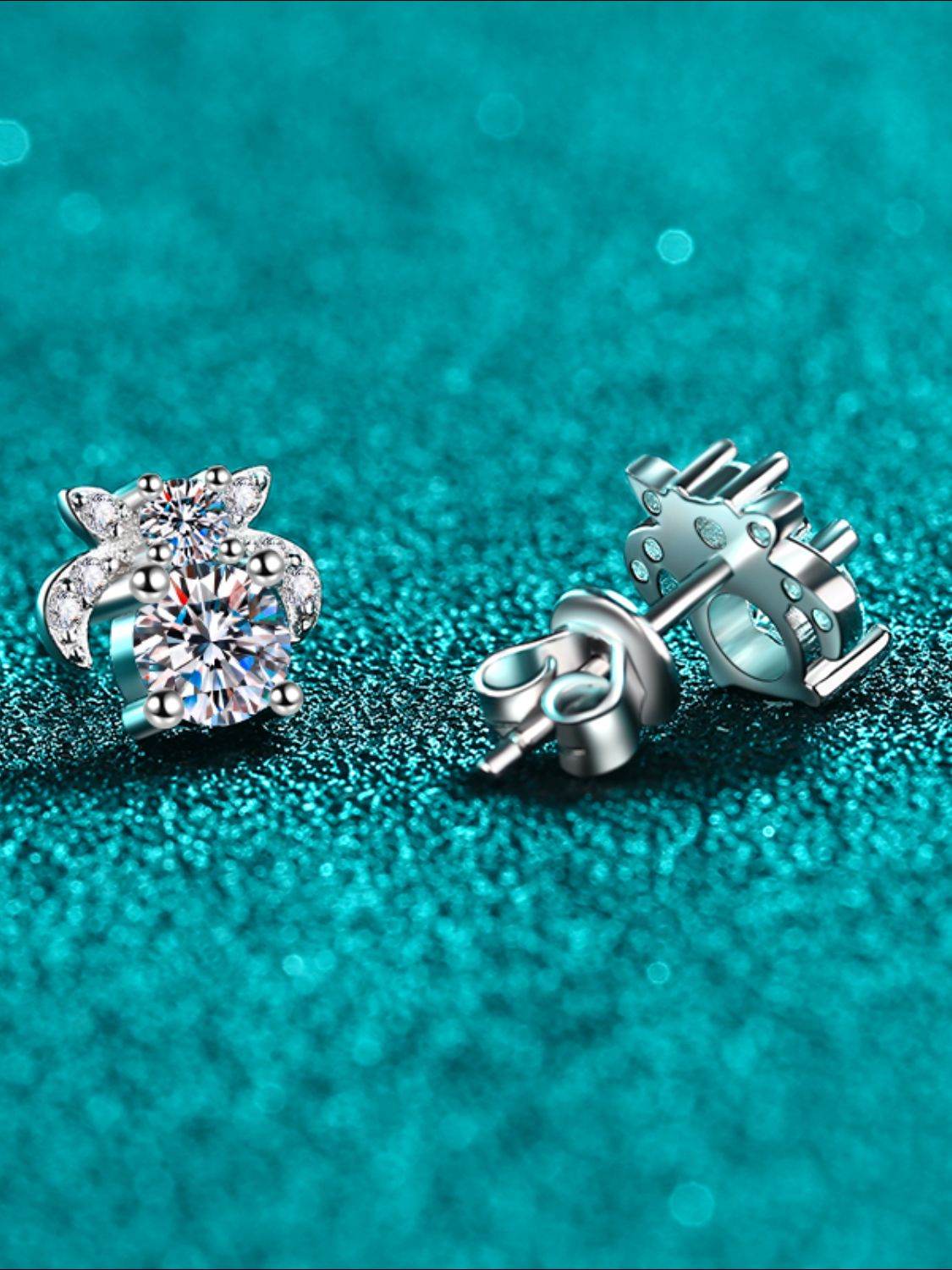 1 Carat Moissanite 925 Sterling Silver Stud Earrings - Delanoir
