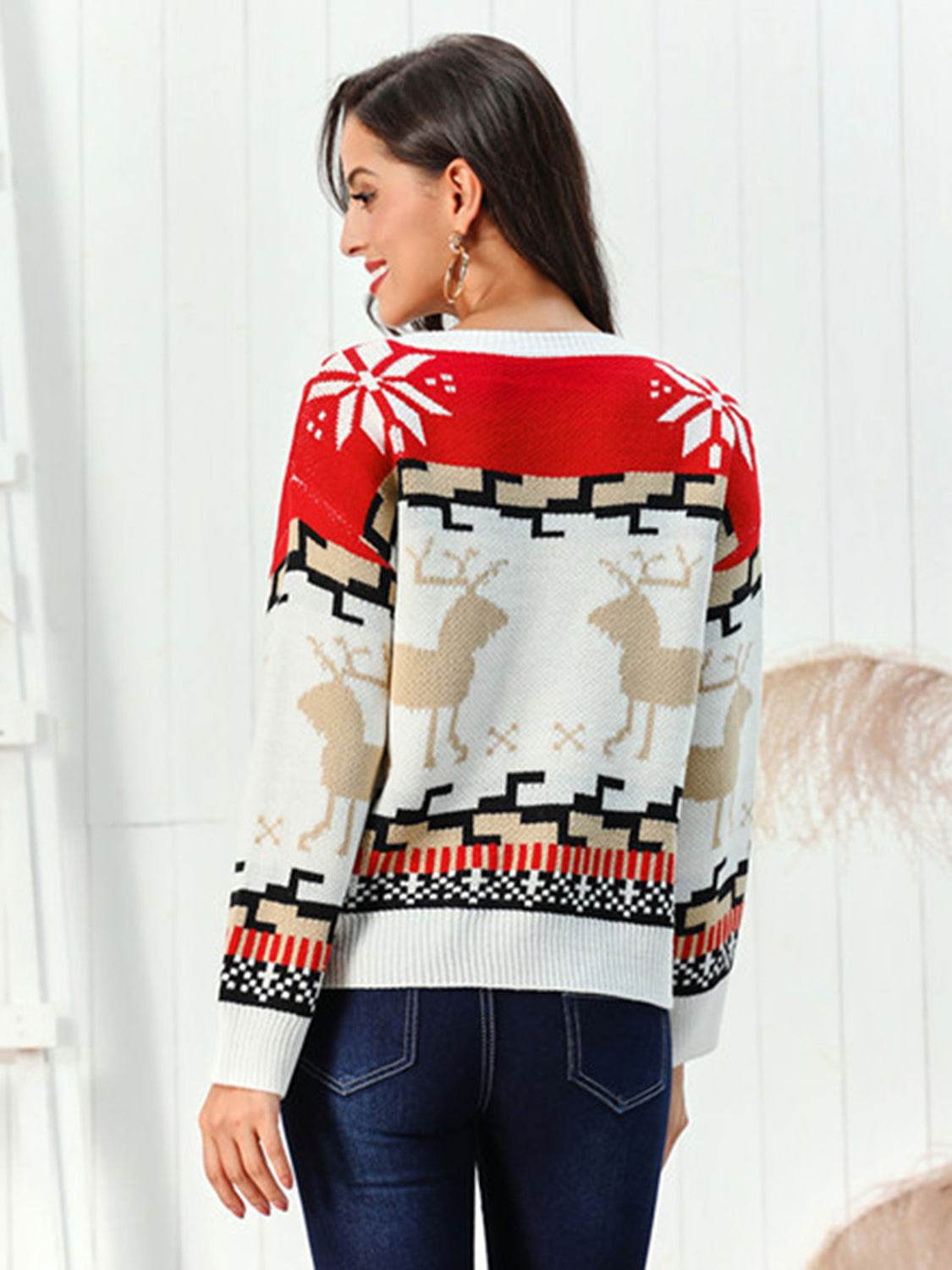 Reindeer Round Neck Sweater - Delanoir