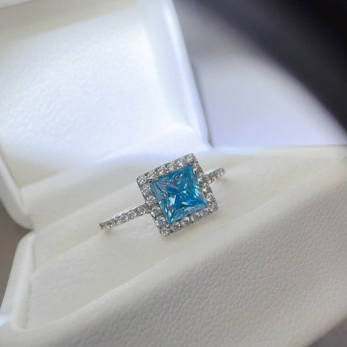2 Carat Moissanite 925 Sterling Silver Square Shape Ring - Delanoir