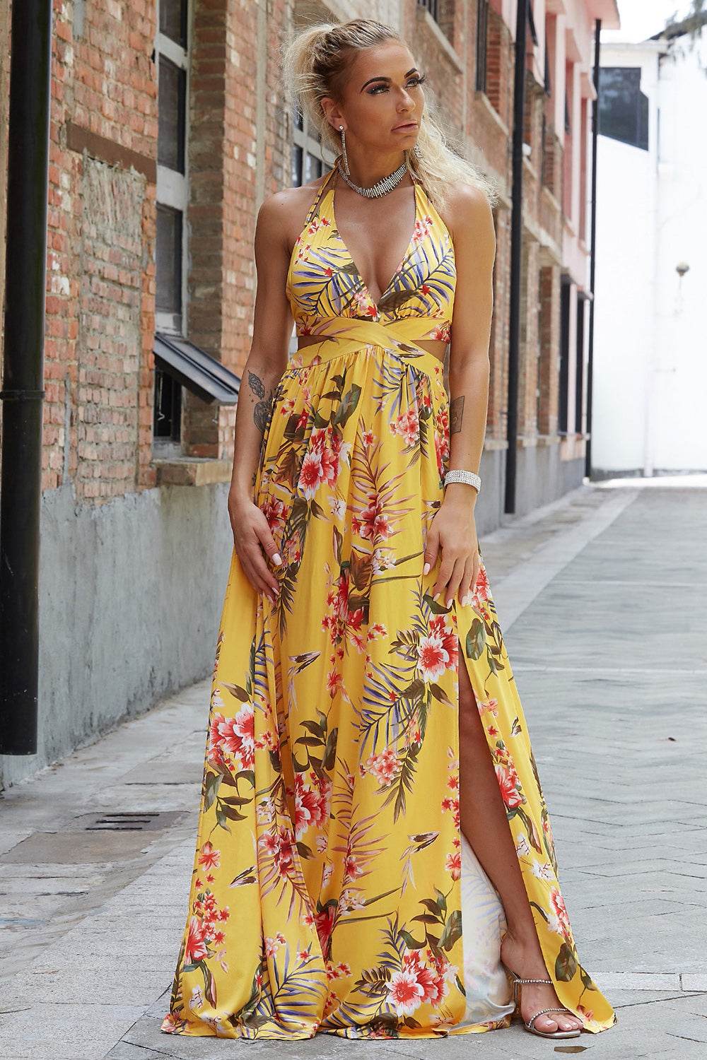 Halter Neck Split Dress - Delanoir