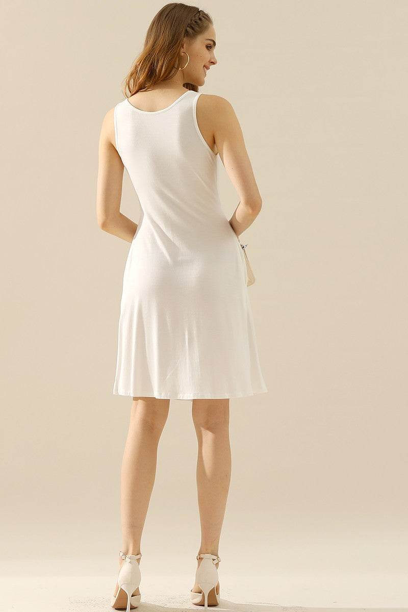 Doublju Full Size Round Neck Ruched Sleeveless Dress with Pockets - Delanoir