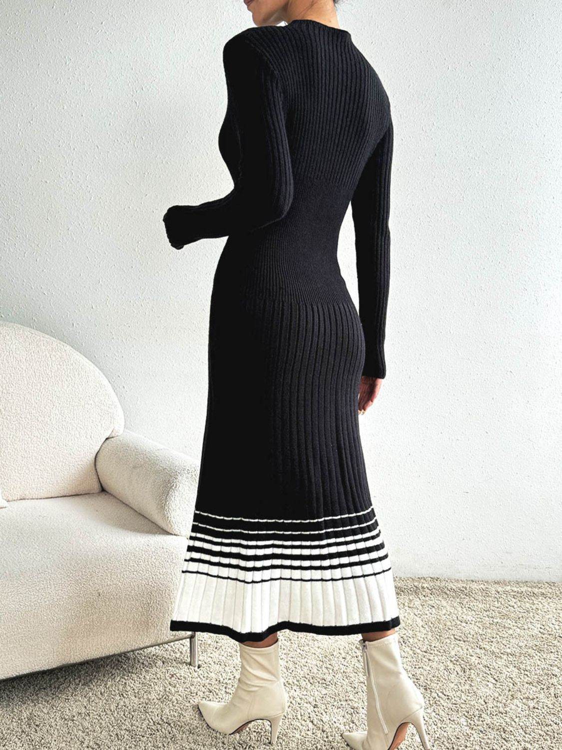Contrast Mock Neck Long Sleeve Sweater Dress - Delanoir