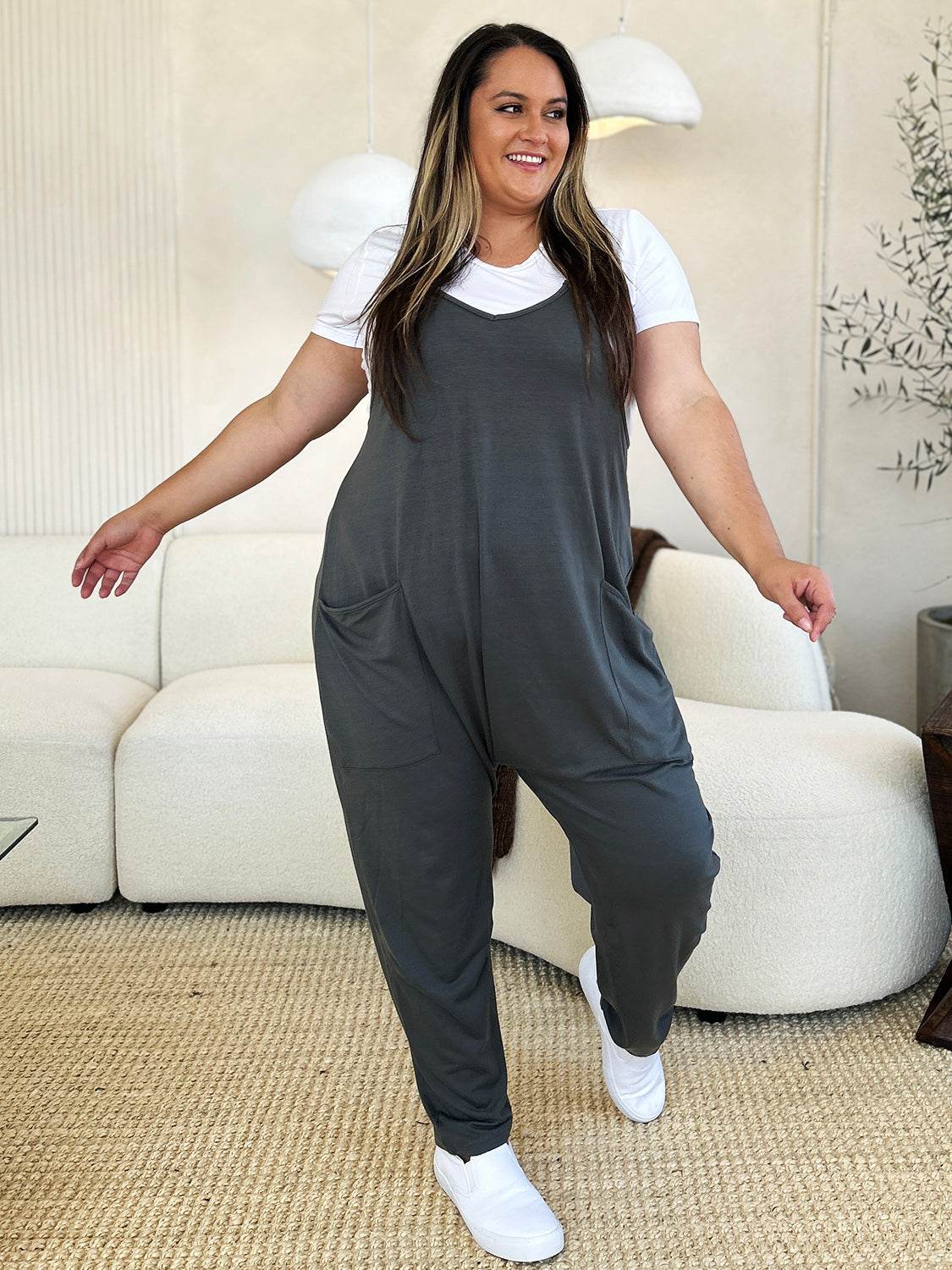 Double Take Full Size Sleeveless V-Neck Pocketed Jumpsuit - Delanoir